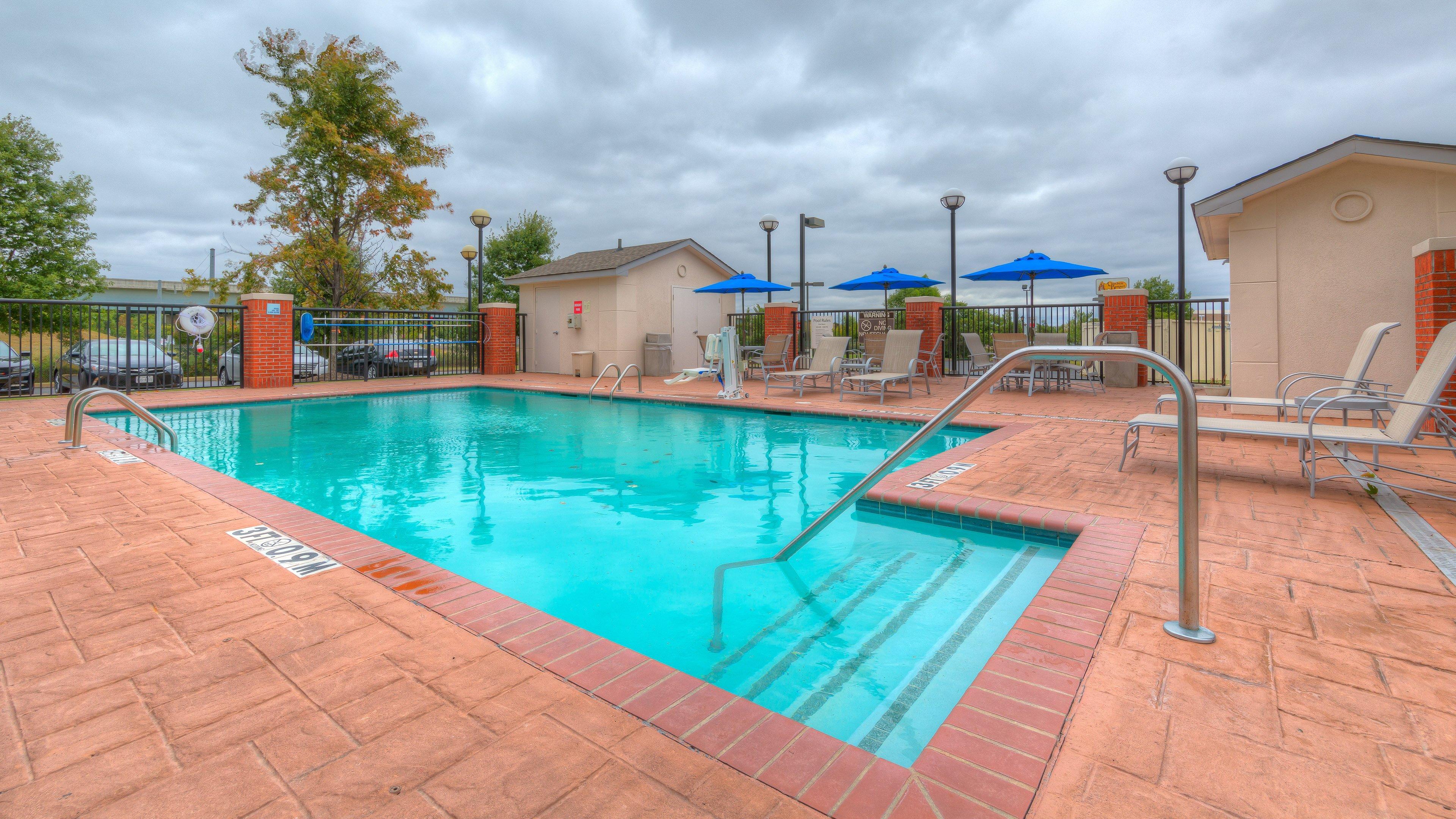 Holiday Inn Express Hotel & Suites Memphis Southwind By Ihg Germantown Exterior foto