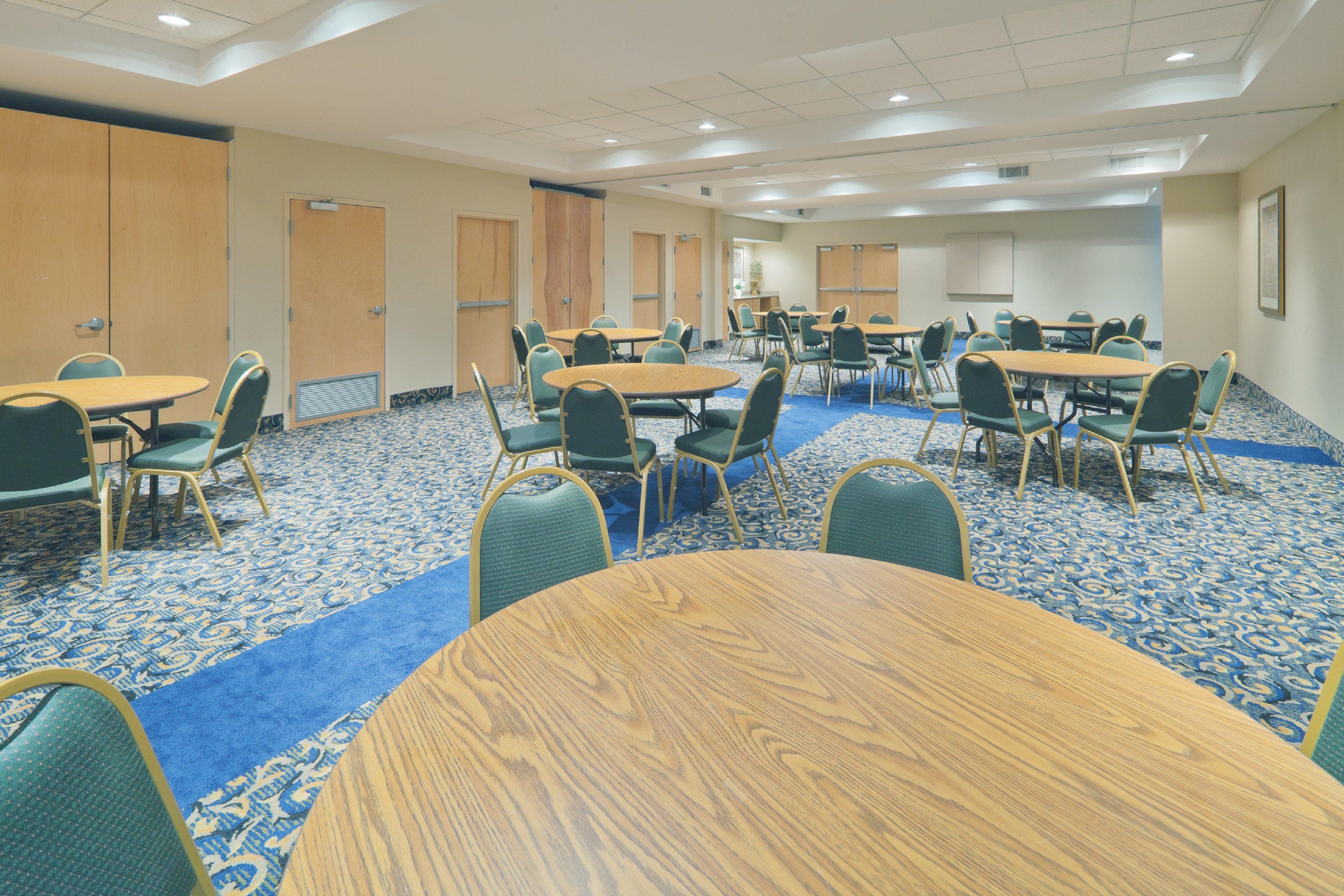 Holiday Inn Express Hotel & Suites Memphis Southwind By Ihg Germantown Exterior foto